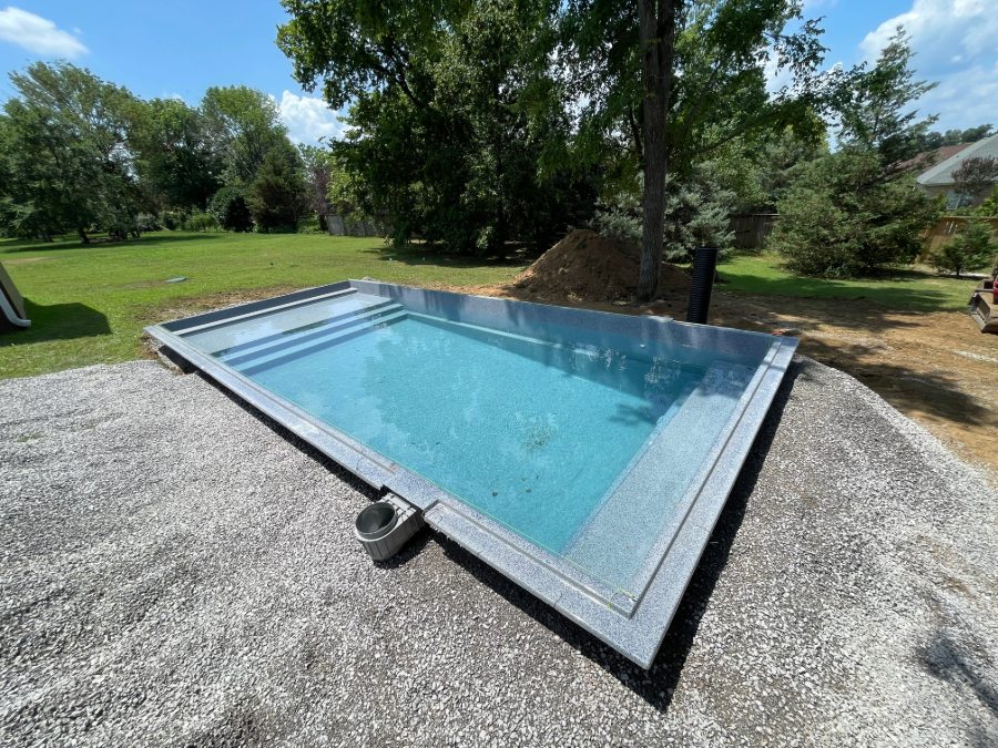 Leveling of the surroundings of the Granita™ Fiber Pool