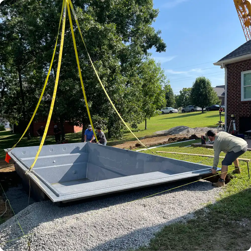 Positioning the Granita™ Fiber pool on the prepared base